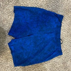 Blue and black marbled Lululemon Shorts - Large